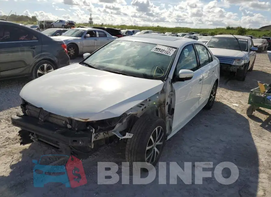 3VWB67AJ7HM223035 Photo# 1