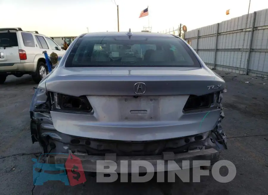 19UUB2F50FA016777 Photo# 6