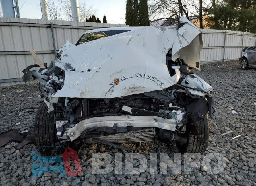 WP1AA2A51MLB16995 Photo# 5