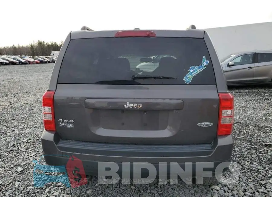 1C4NJRAB7FD282324 Photo# 6