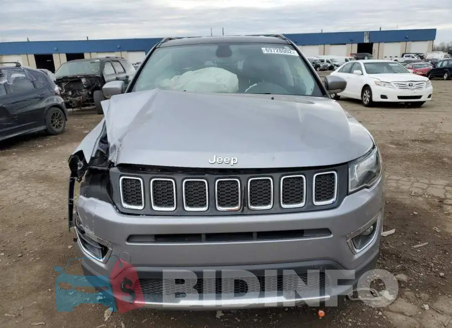 3C4NJDCB4LT149736 Photo# 5
