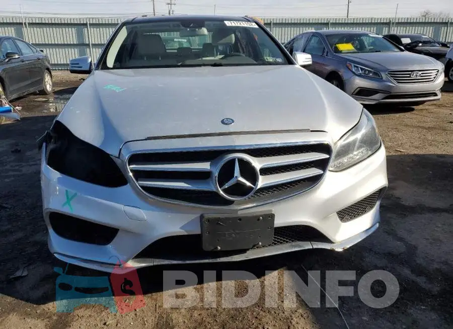 WDDHF8JB9GB251328 Photo# 5