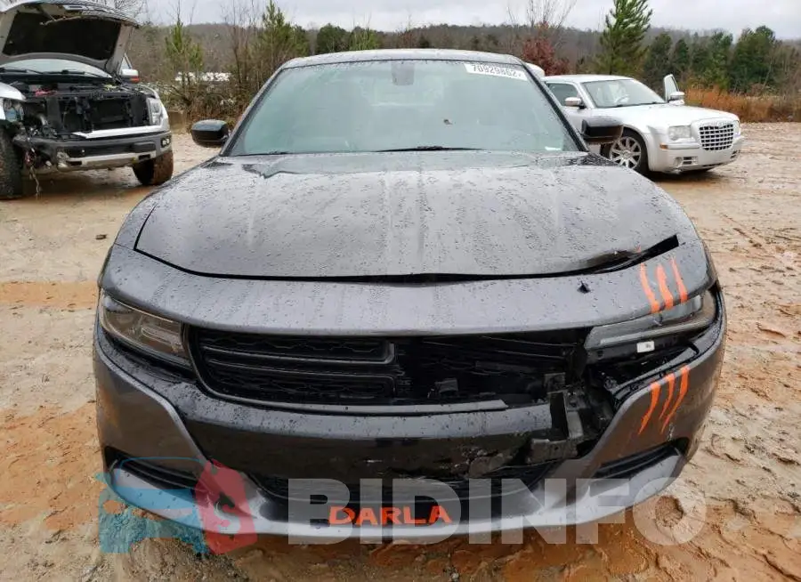 2C3CDXBG2KH692981 Photo# 5