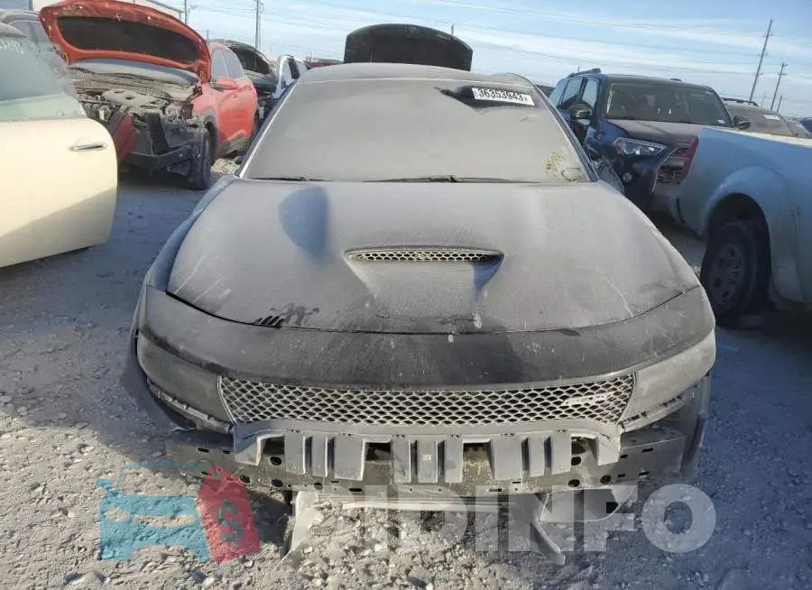 2C3CDXHGXKH677944 Photo# 5