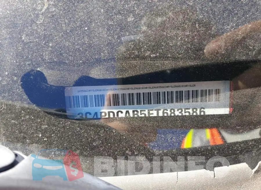 3C4PDCAB5FT683586 Photo# 12