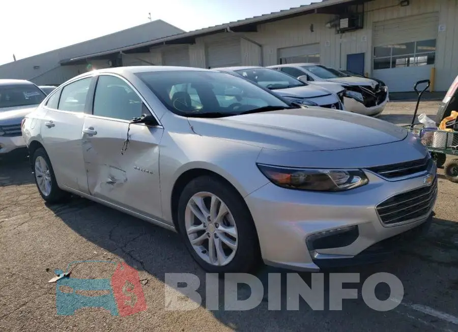 1G1ZD5ST8JF185423 Photo# 4