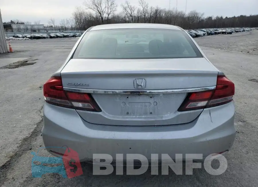 19XFB2F57FE246806 Photo# 6