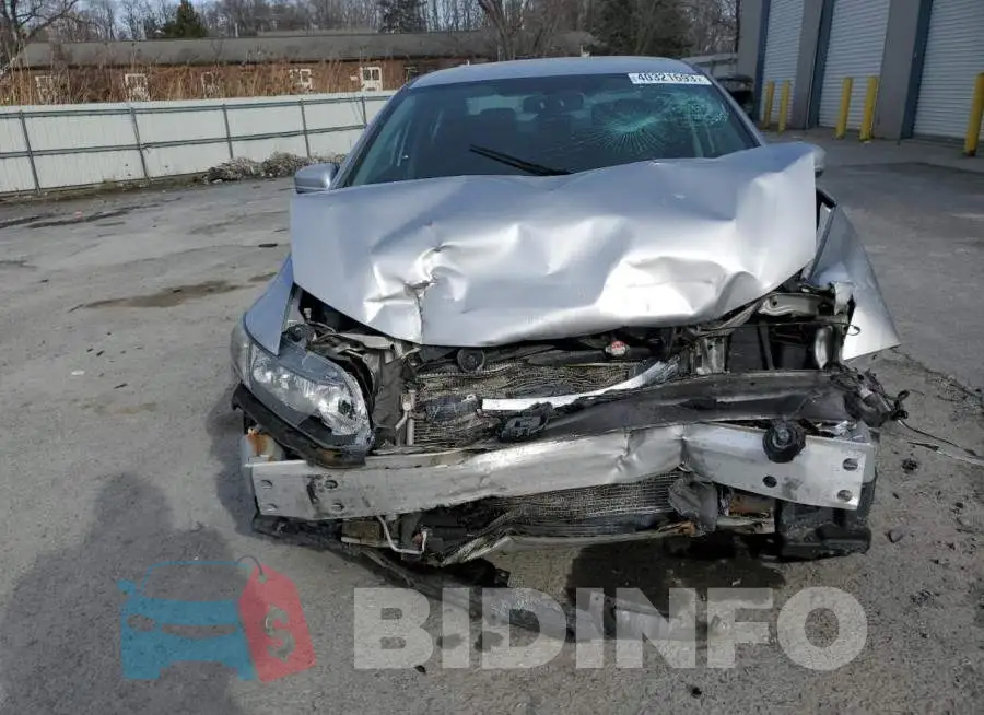 19XFB2F57FE246806 Photo# 5