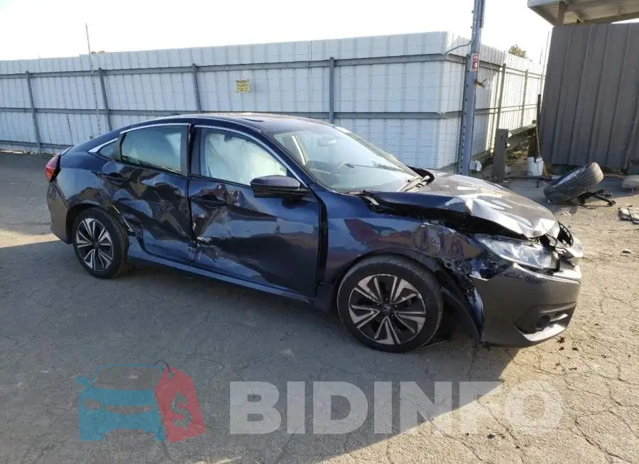 19XFC1F30HE212148 Photo# 4