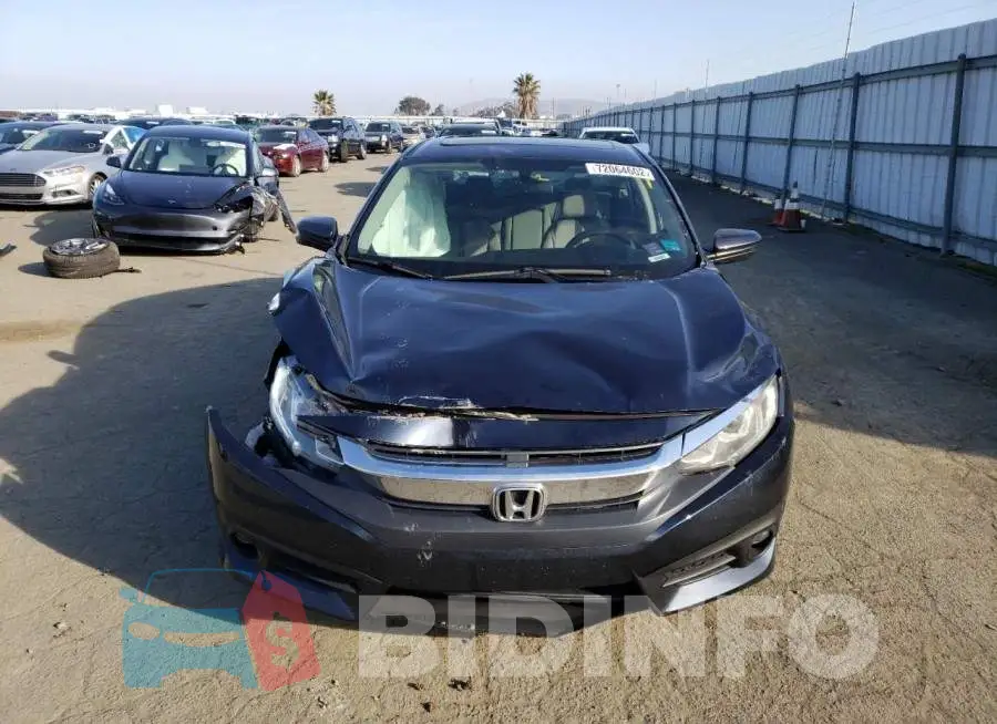 19XFC1F30HE212148 Photo# 5