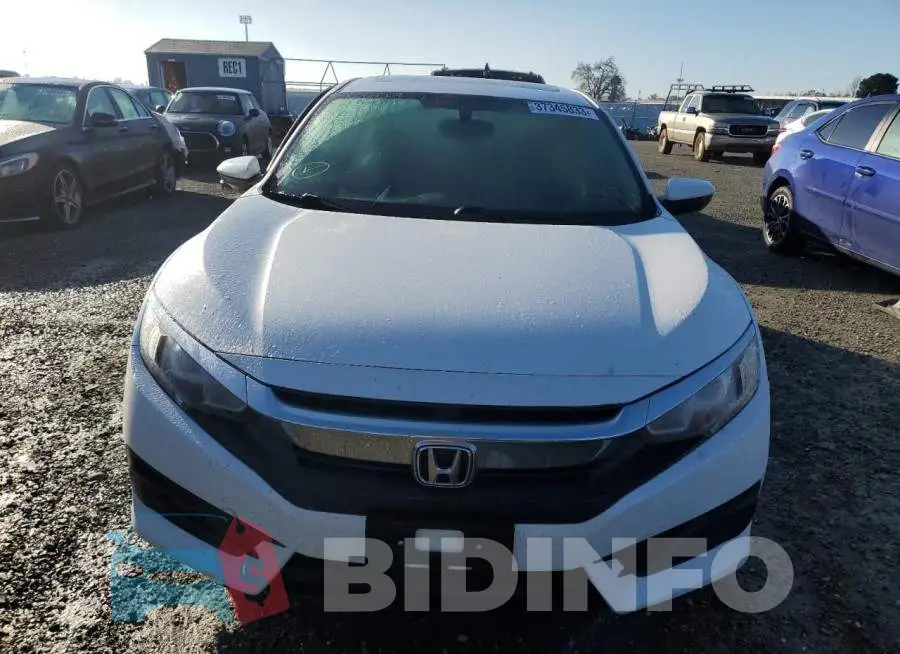 19XFC2F73HE228207 Photo# 5