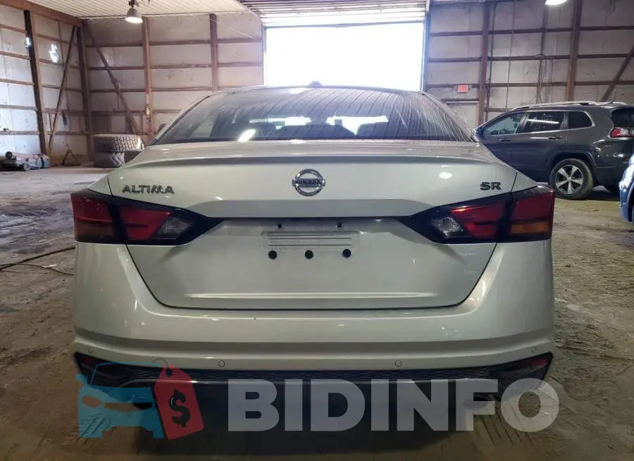 1N4BL4CV4NN310117 Photo# 6