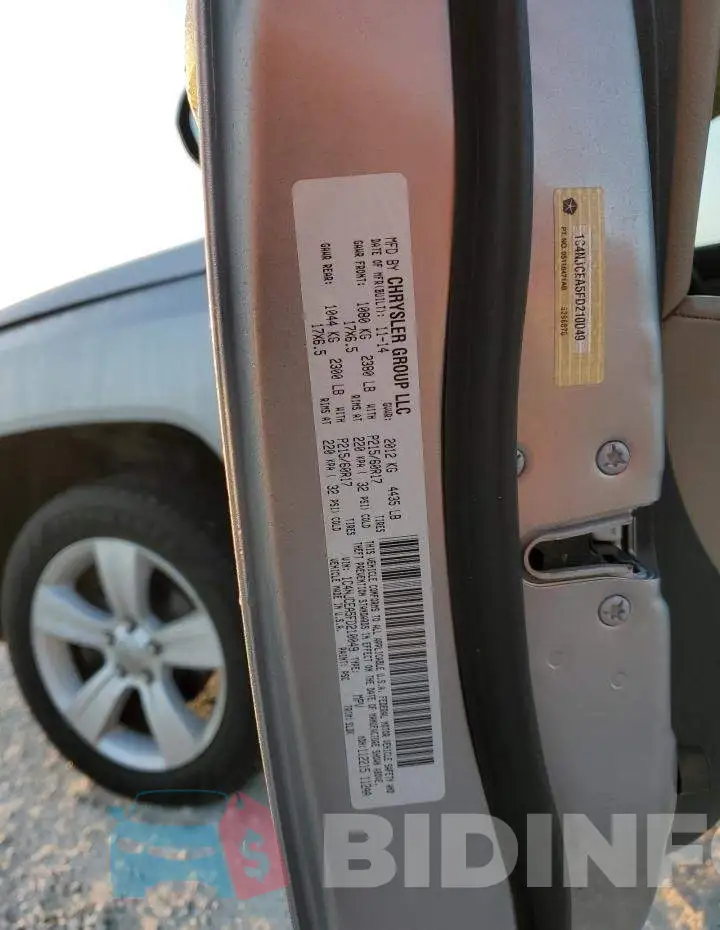 1C4NJCEA5FD210049 Photo# 14