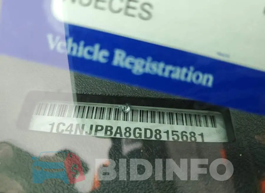 1C4NJPBA8GD815681 Photo# 13
