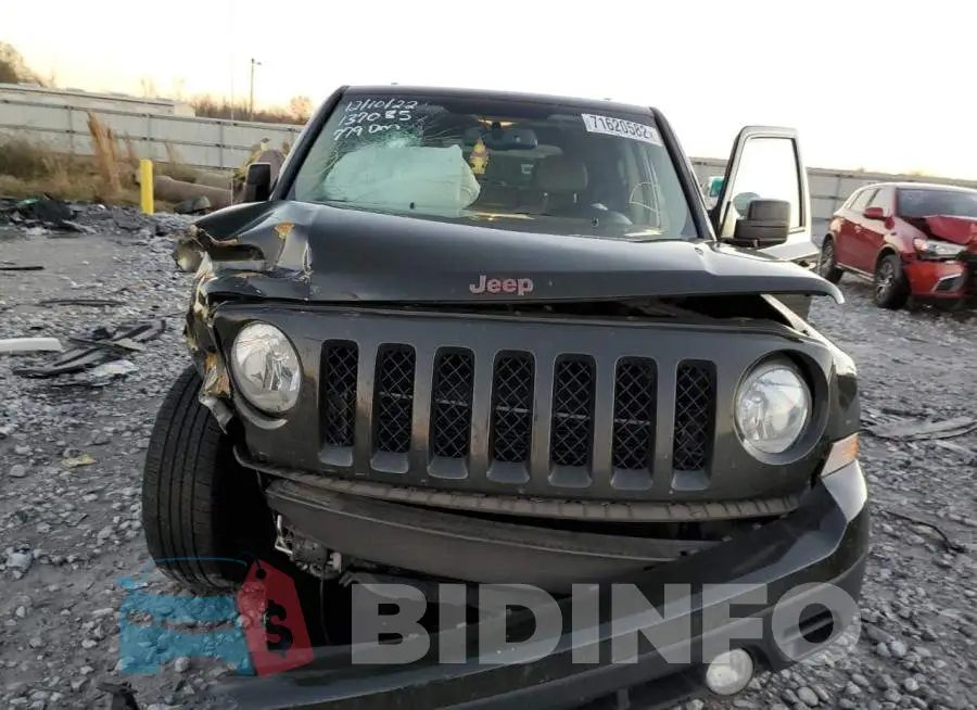 1C4NJPBB5HD121346 Photo# 5