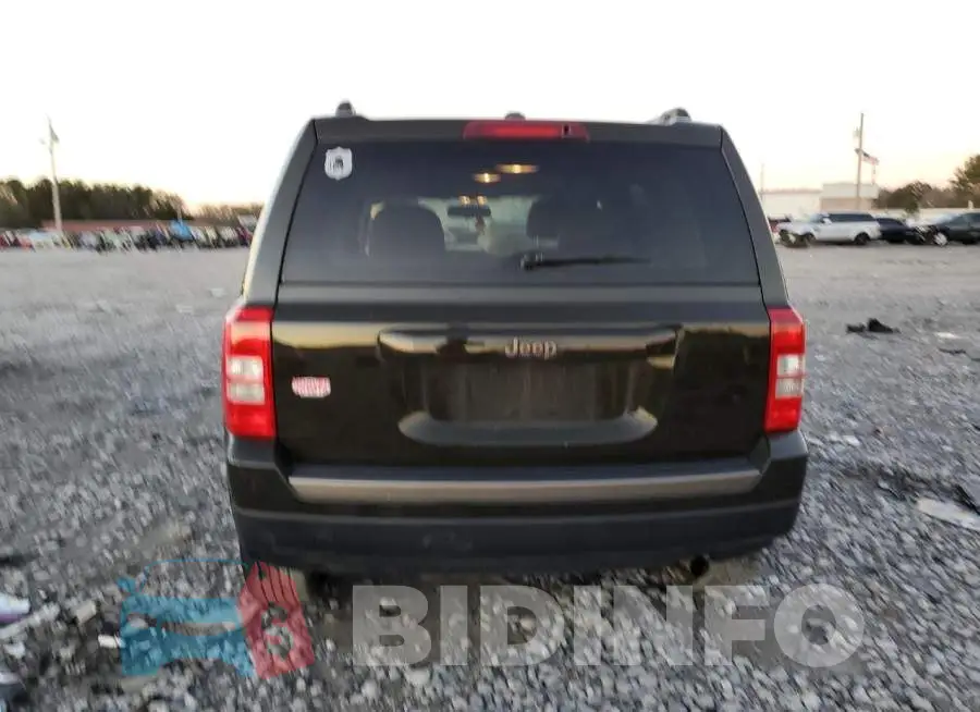 1C4NJPBB5HD121346 Photo# 6