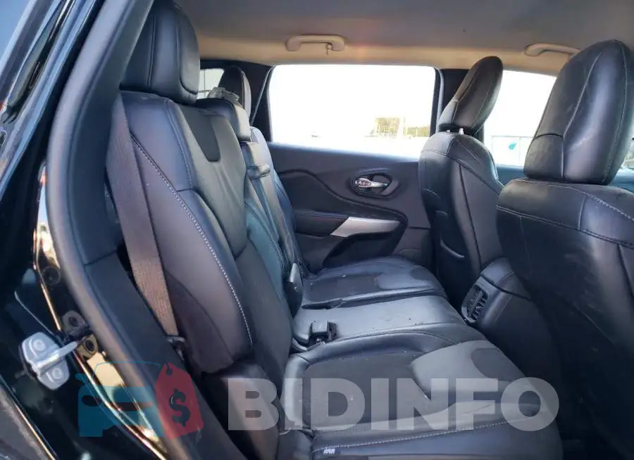 1C4PJMLX1JD617963 Photo# 6
