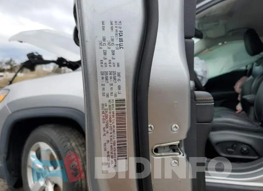 3C4NJDBBXJT470694 Photo# 13