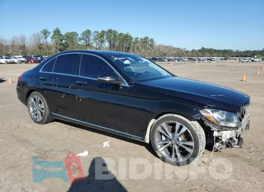 WDDWF4JB3GR155105 Photo# 4