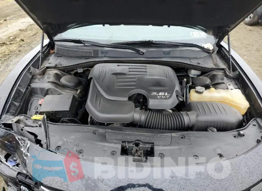 2C3CDXFG8FH806398 Photo# 11