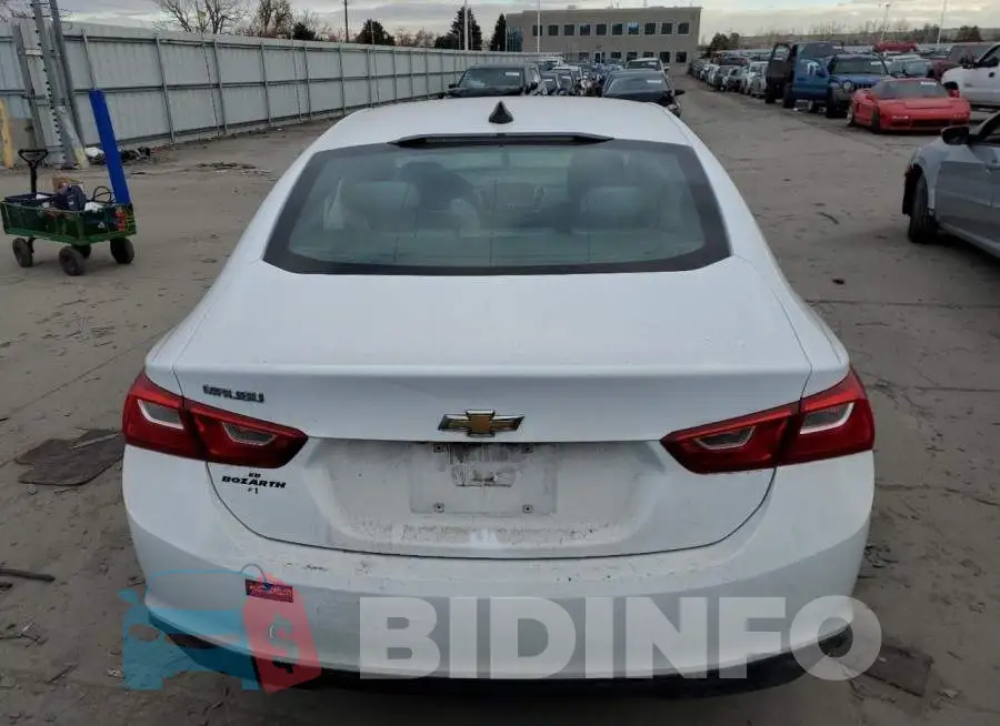 1G1ZB5ST1HF234302 Photo# 6