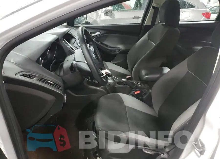 1FADP3F27EL110532 Photo# 7