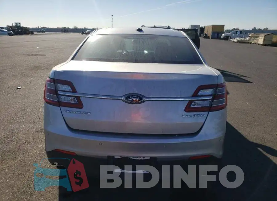 1FAHP2F88EG135013 Photo# 6
