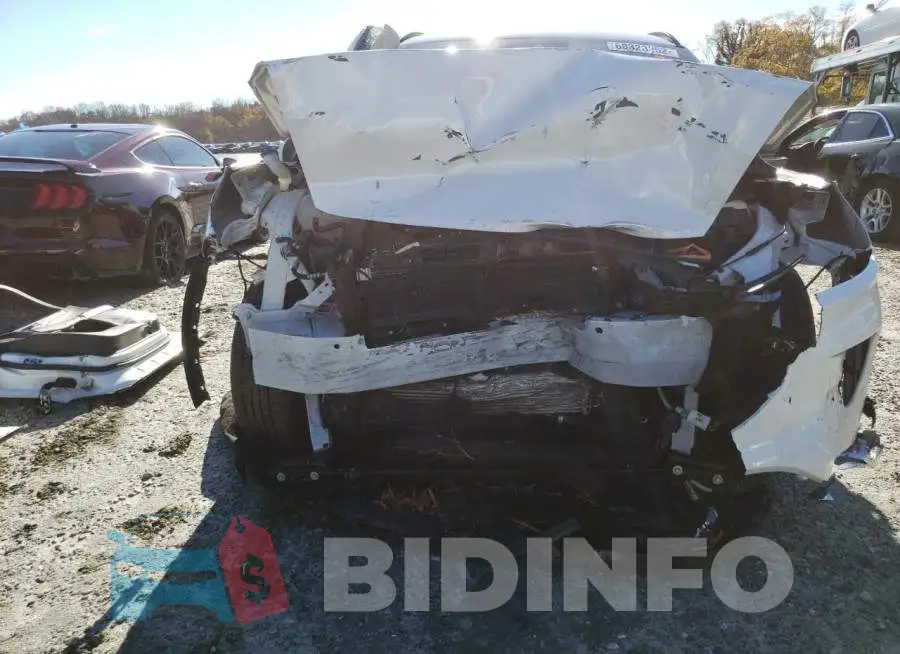 1FMCU0H67LUA05568 Photo# 5