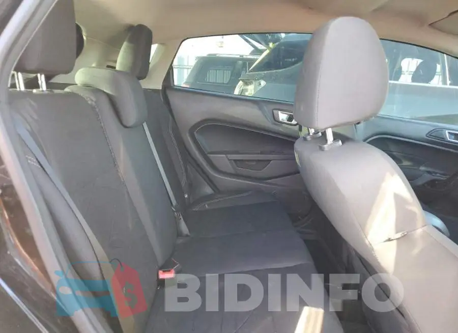 3FADP4EJXFM210977 Photo# 10