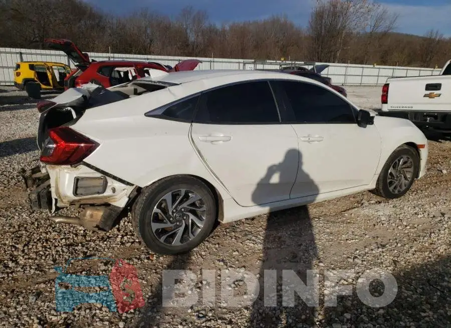 19XFC2F76HE003182 Photo# 3