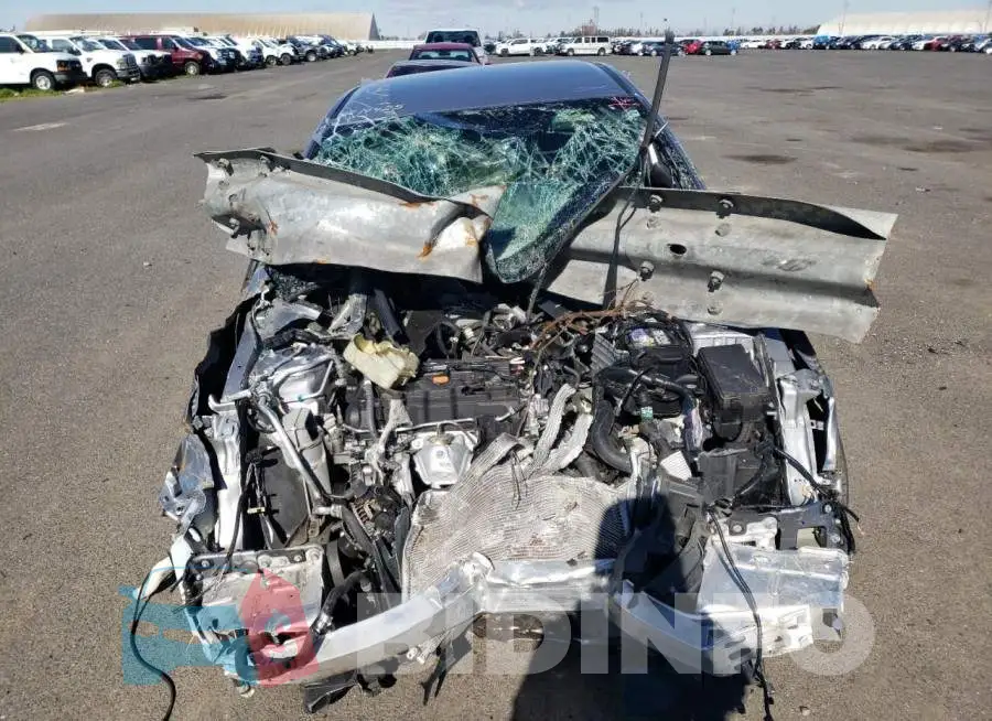 19XFC2F84KE210623 Photo# 5
