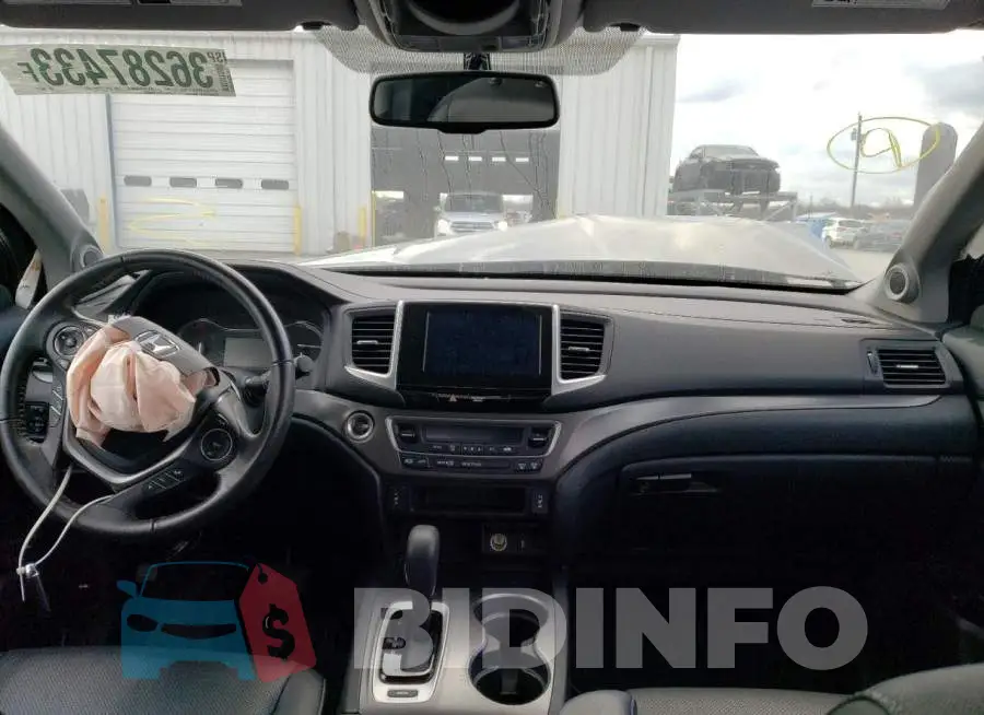 5FPYK2F61JB000779 Photo# 8