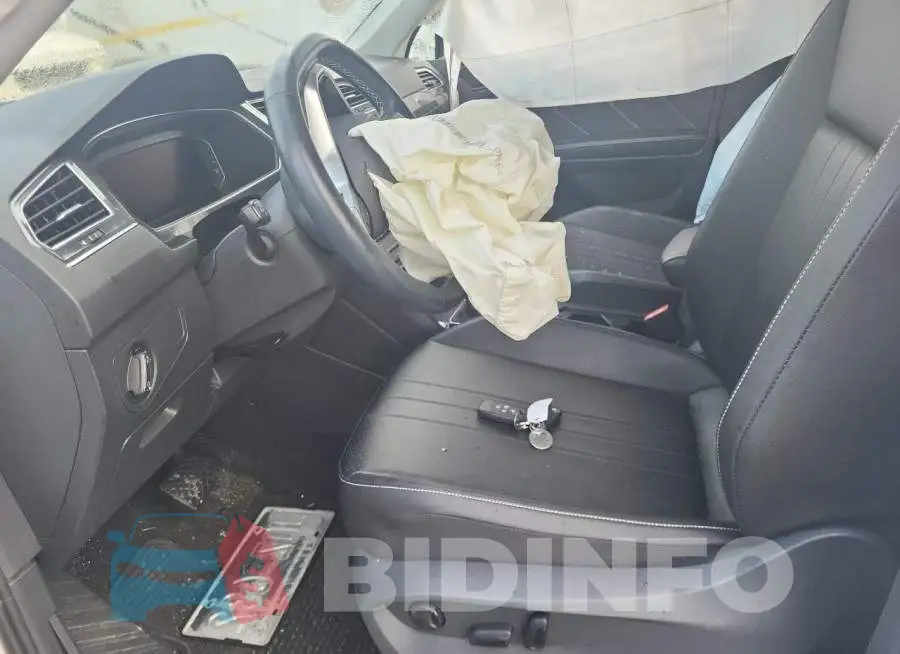 3VV2B7AX7NM017746 Photo# 7