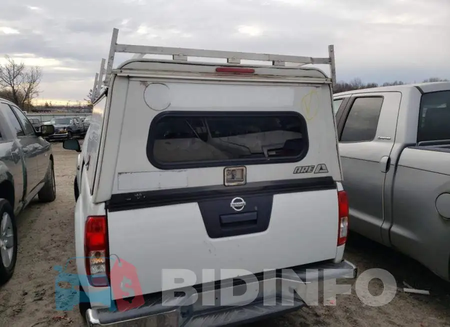 1N6BD0CT5GN737918 Photo# 6