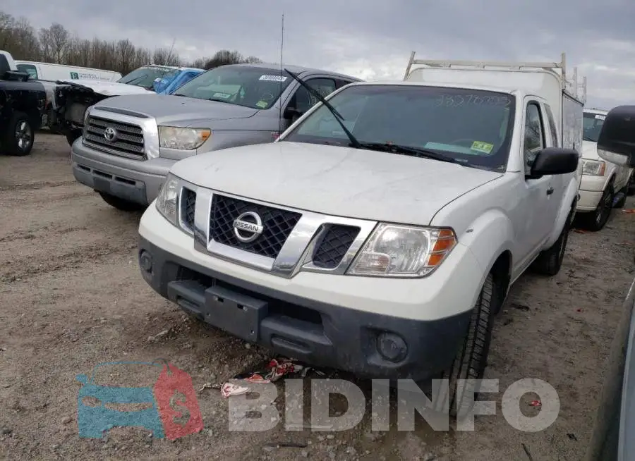 1N6BD0CT5GN737918 Photo# 1