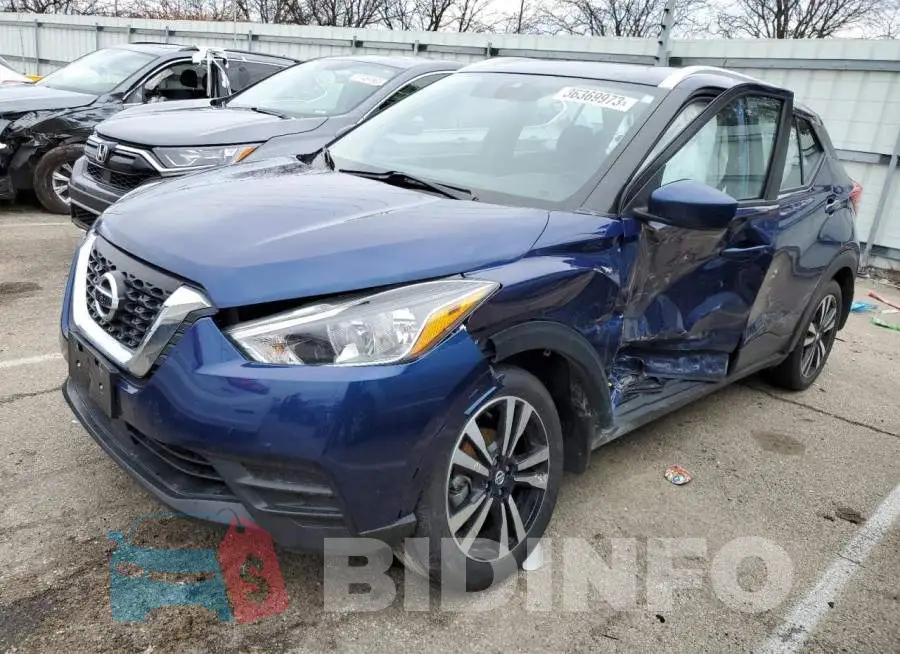 3N1CP5CV1LL572492 Photo# 1