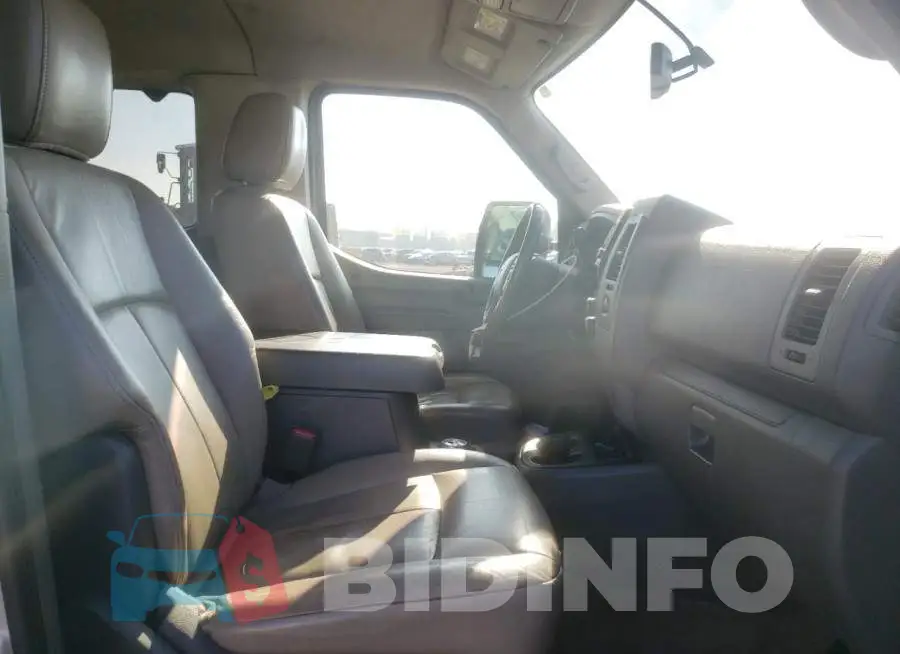 5BZAF0AA1JN851223 Photo# 5