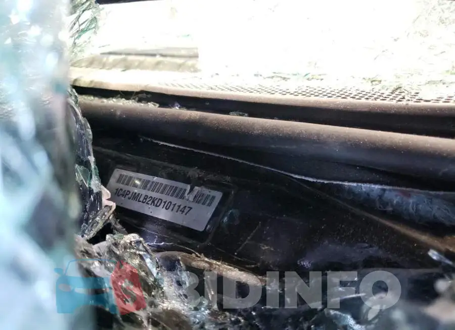 1C4PJMLB2KD101147 Photo# 10
