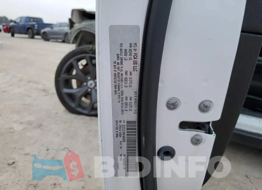2C3CDZJG8KH686955 Photo# 13