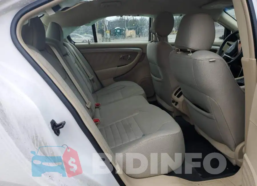 1FAHP2D81HG111661 Photo# 10