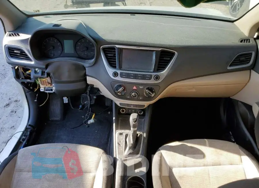 3KPC24A37KE044997 Photo# 8