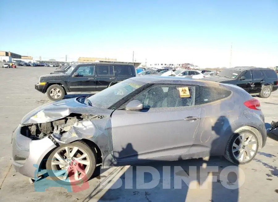 KMHTC6AD1GU276968 Photo# 1