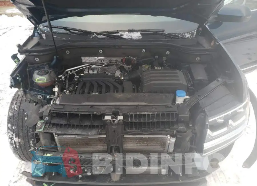 1V2MR2CA9KC617209 Photo# 12