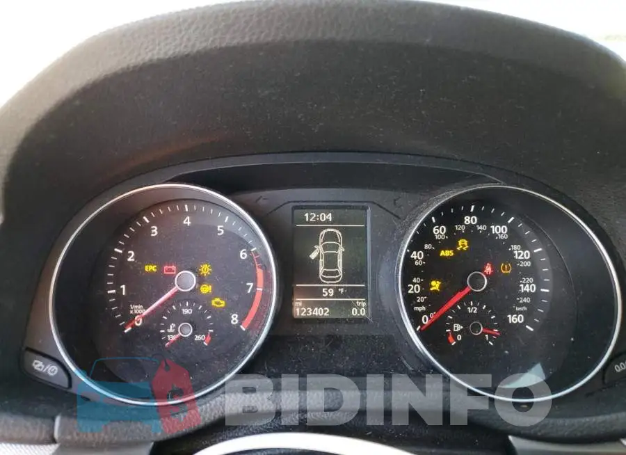 1VWDT7A32HC018761 Photo# 9