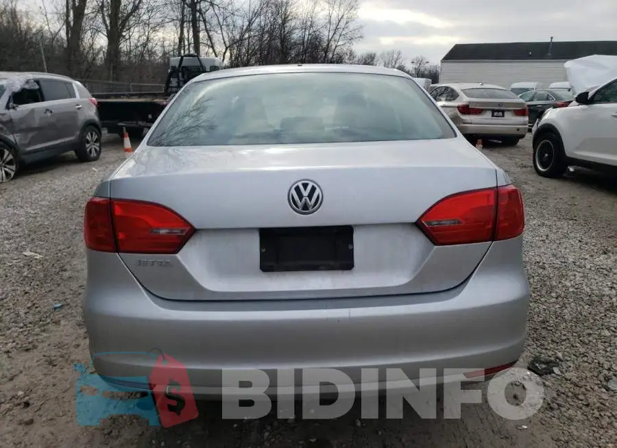 3VW2K7AJ2EM228439 Photo# 6