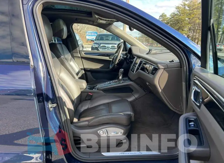 WP1AB2A50FLB56890 Photo# 5