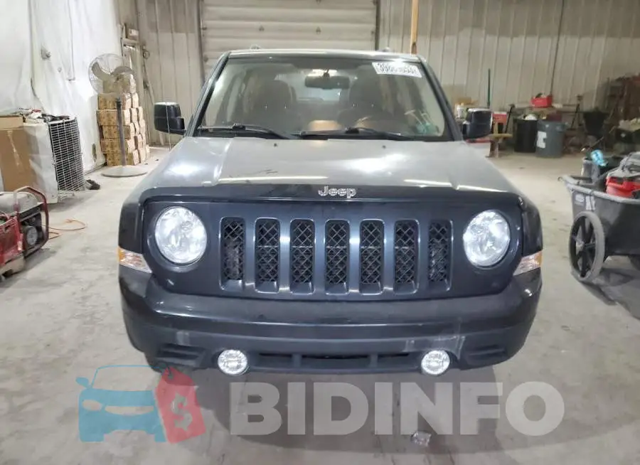 1C4NJRFB3ED855856 Photo# 5