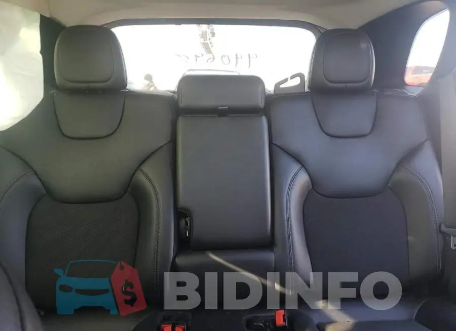 1C4PJLLB7KD490698 Photo# 10