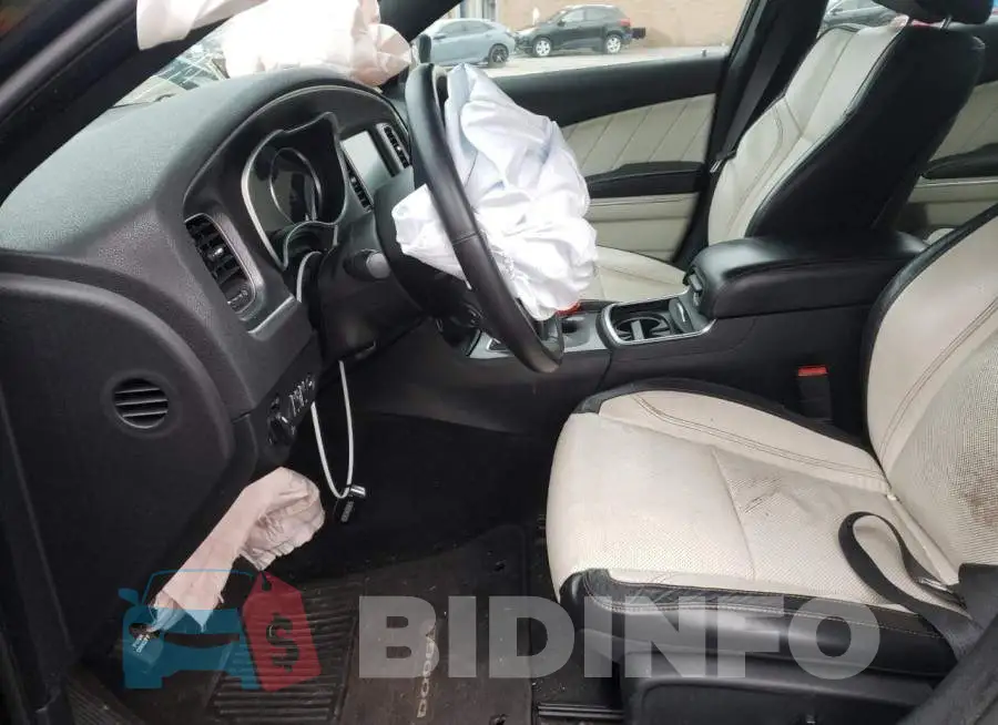 2C3CDXJG3FH828137 Photo# 7