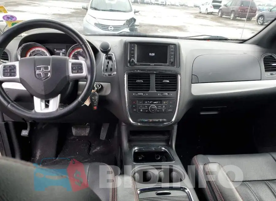 2C4RDGEG7JR243158 Photo# 8